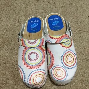 Size 36 Cape Clogs